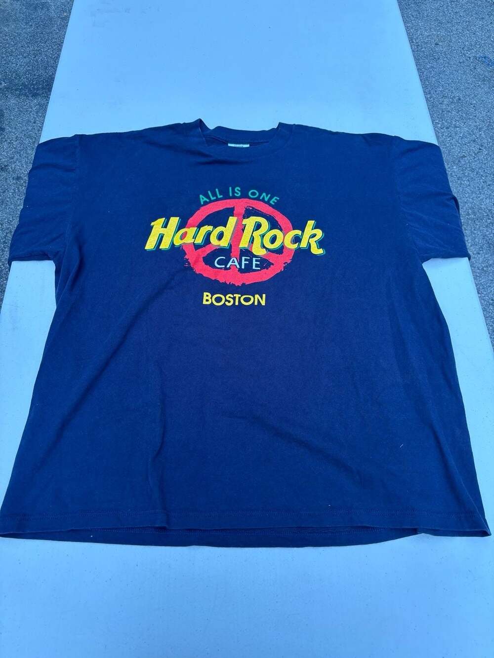 Vintage Hard Rock Cafe Boston All Is One Peace Sign Navy T-Shirt XL
